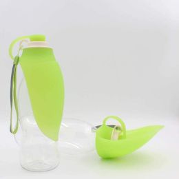 Accompanying Pet Drinking Cup Fountain Portable Storage Grain Kettle Portable Drinking Fountain Outdoor Drinking Water Tool - green